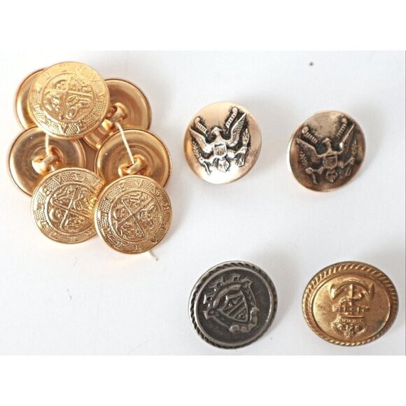 30 Vintage Military Buttons Metal Shank Airplane Anchor Royal Canadian Regiment - Picture 3 of 5